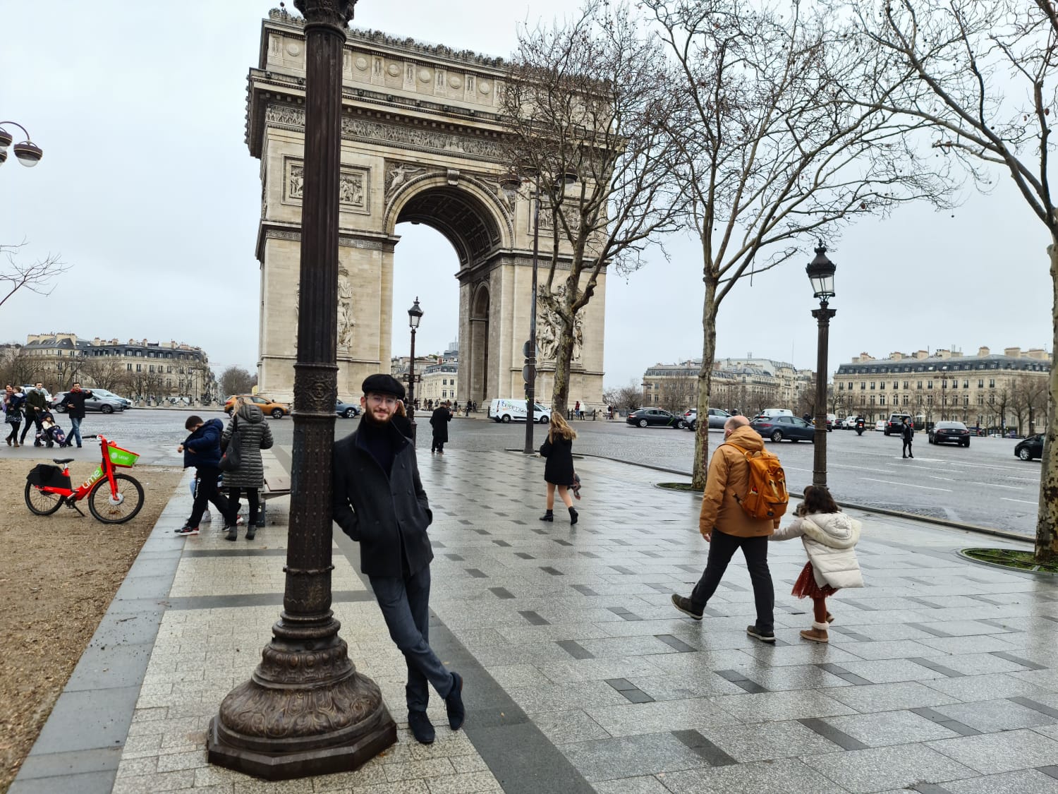 Rafet Paris'te Rafet Paris'te